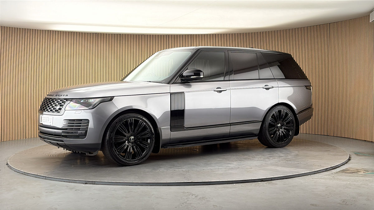More views of Land Rover Range Rover
