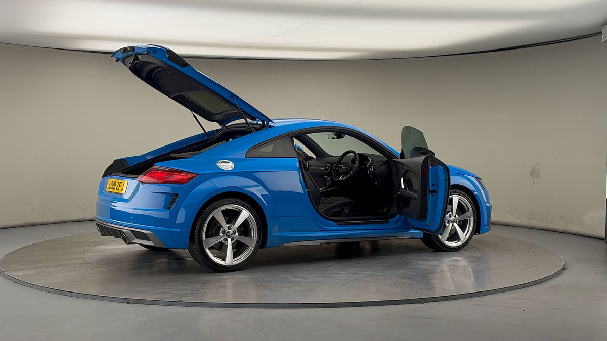 More views of Audi TT