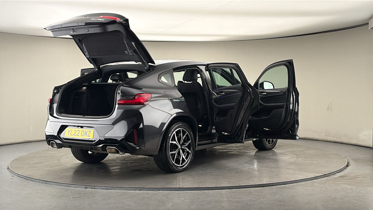 More views of BMW X4