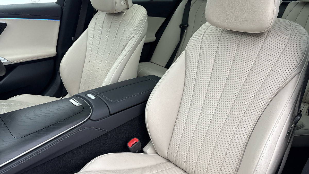 Mercedes-Benz E Class Image 7