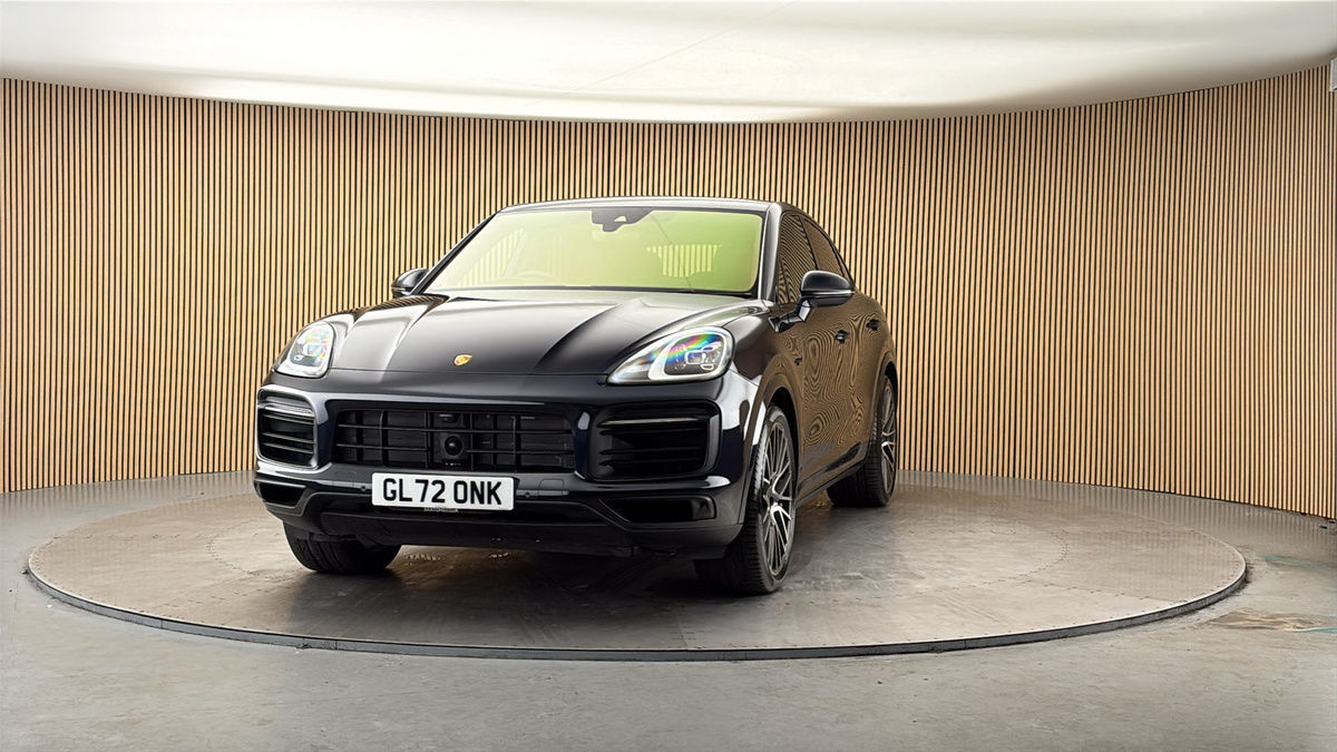 More views of Porsche Cayenne