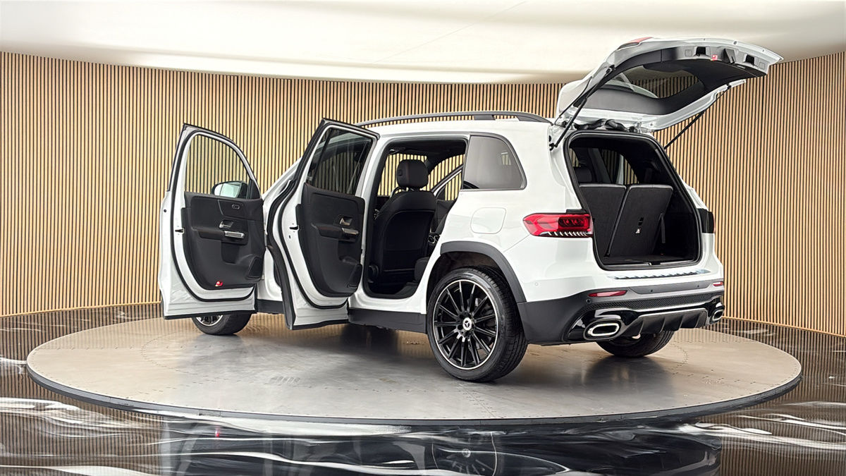 More views of Mercedes-Benz GLB