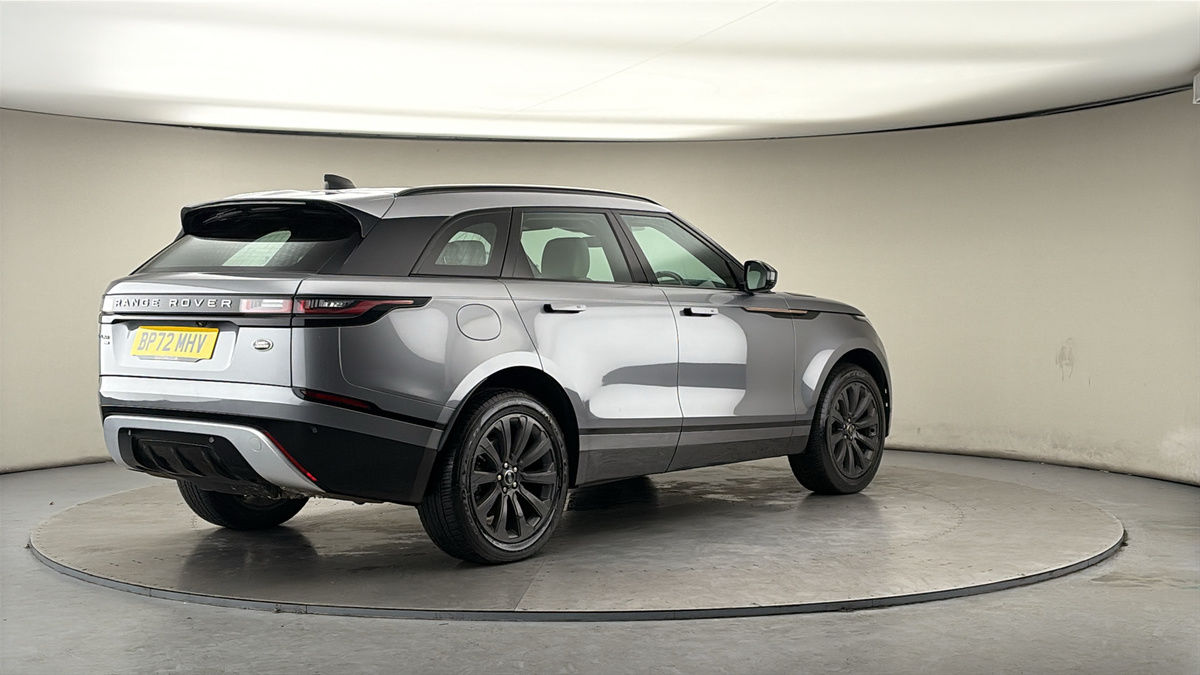 Land Rover Range Rover Velar Image 21