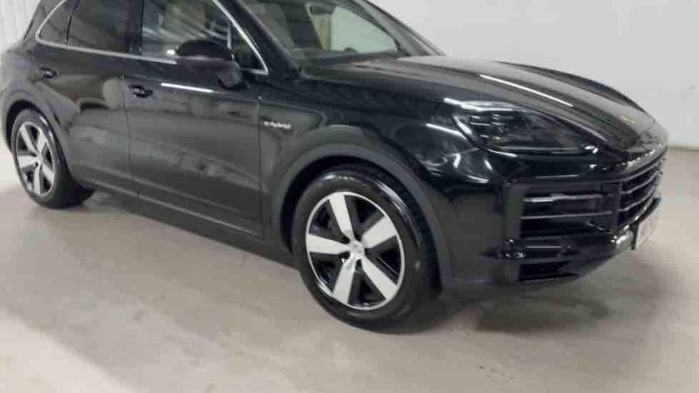 More views of Porsche Cayenne