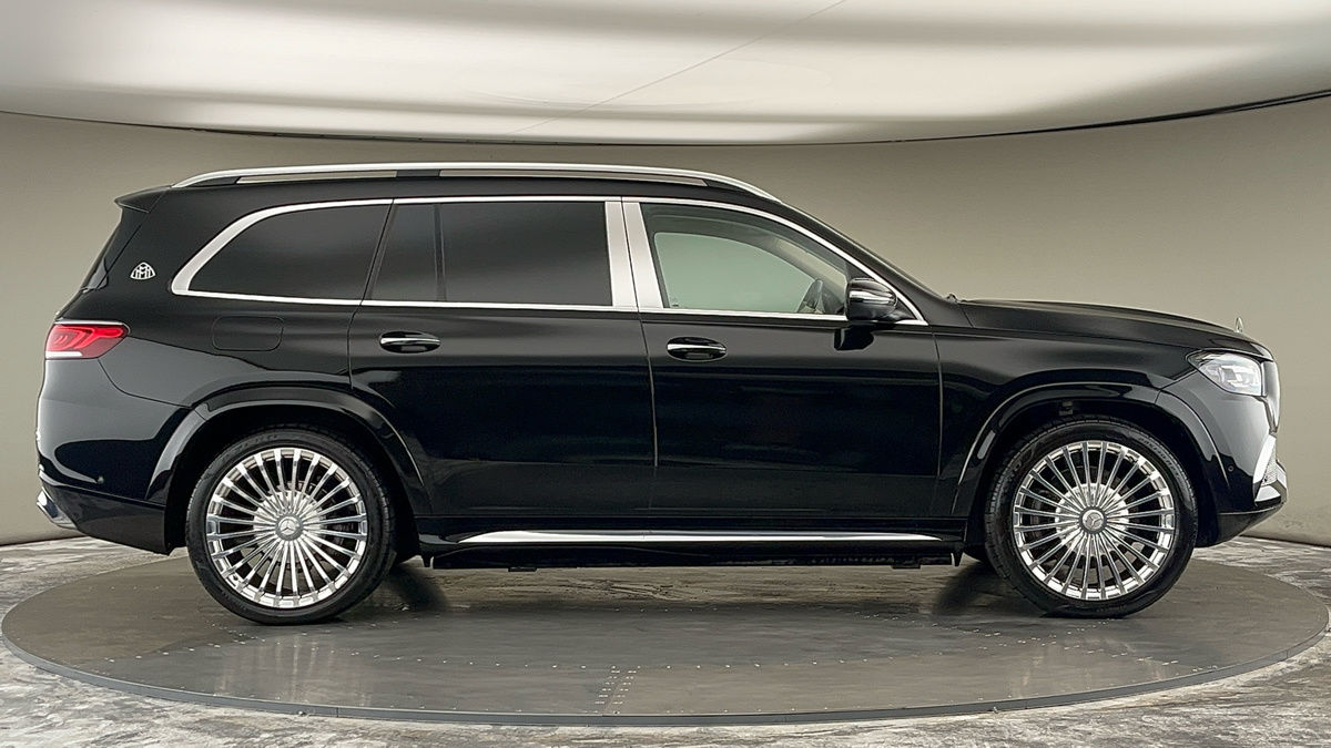 Mercedes-Benz Maybach GLS Image 16
