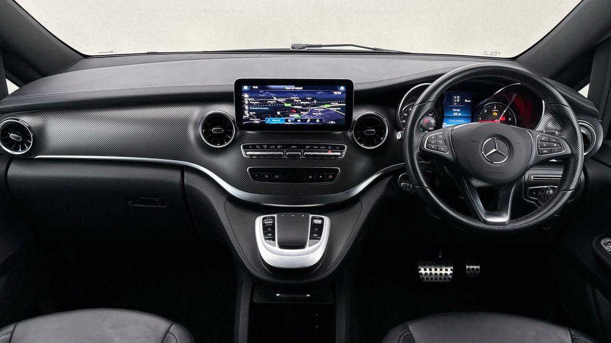 Mercedes-Benz V Class Image 12