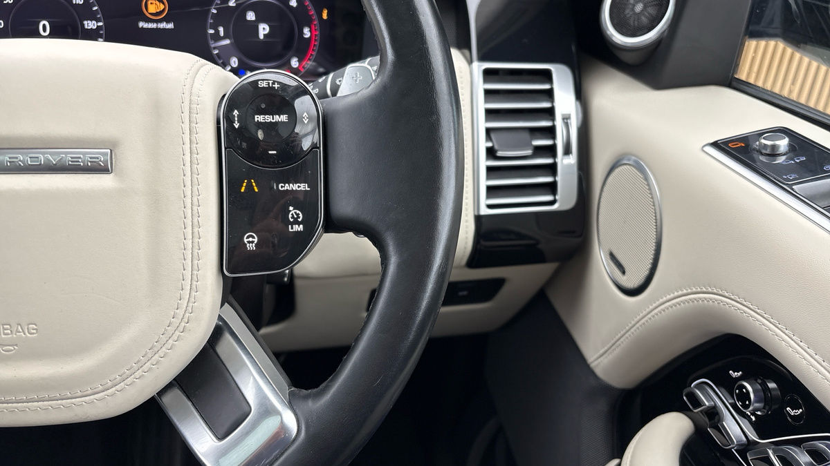 Land Rover Range Rover Image 14