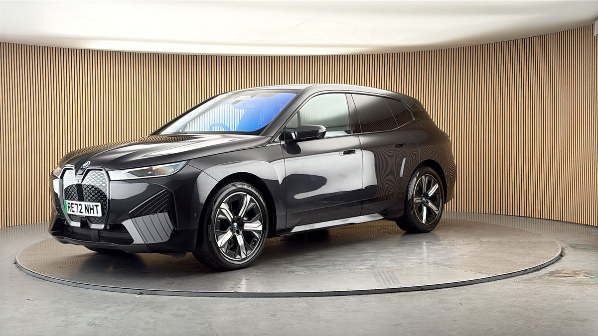 BMW iX Image 20