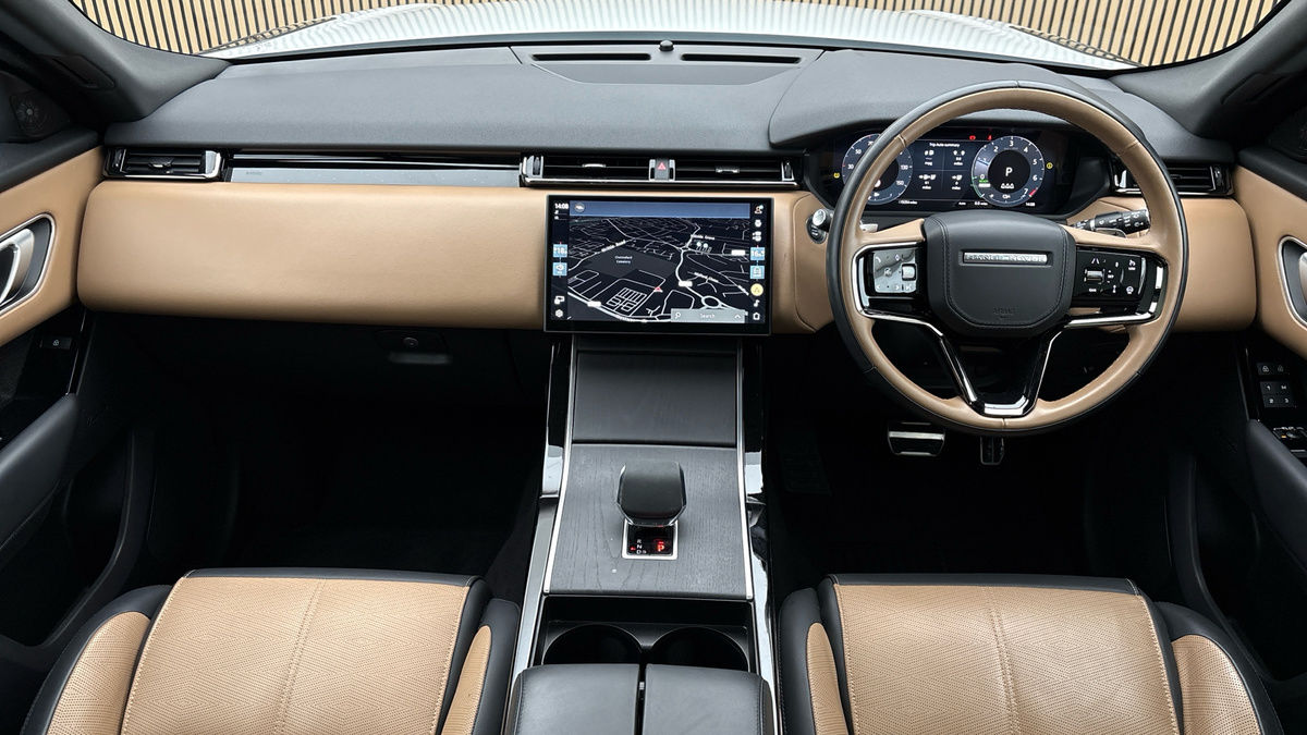 Land Rover Range Rover Velar Image 12