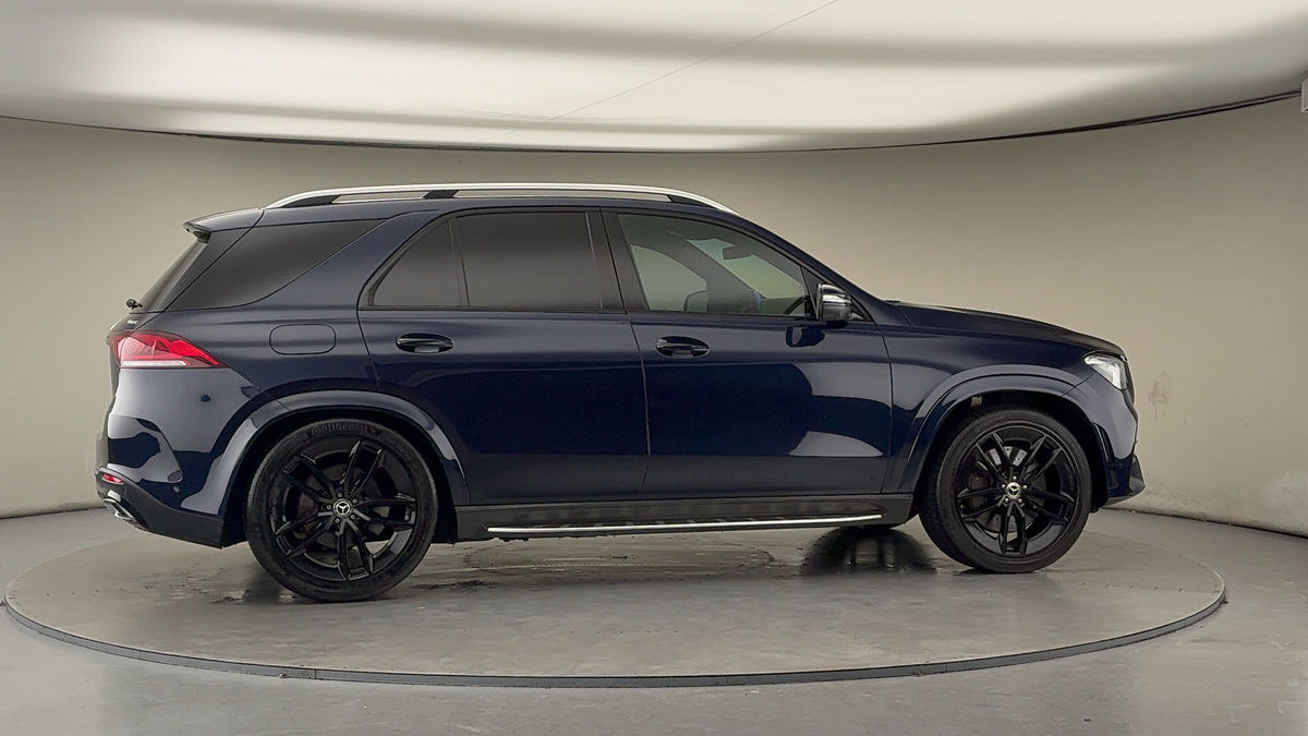 More views of Mercedes-Benz GLE