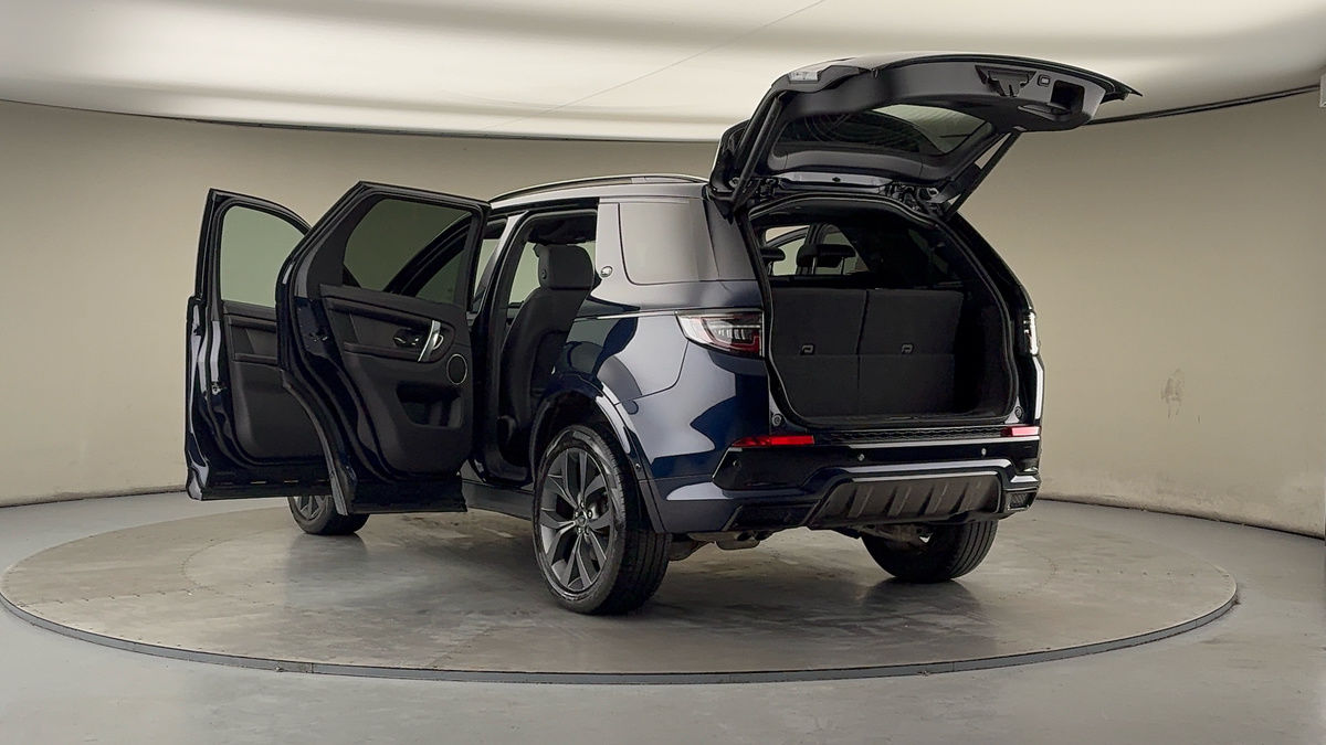 Land Rover Discovery Sport Image 23