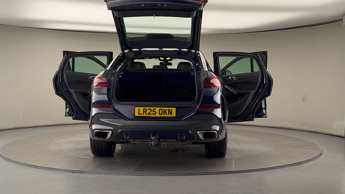 More views of BMW X6