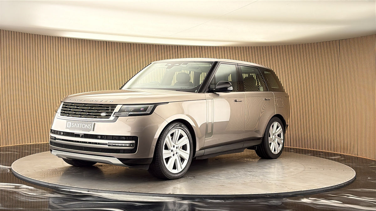 More views of Land Rover Range Rover