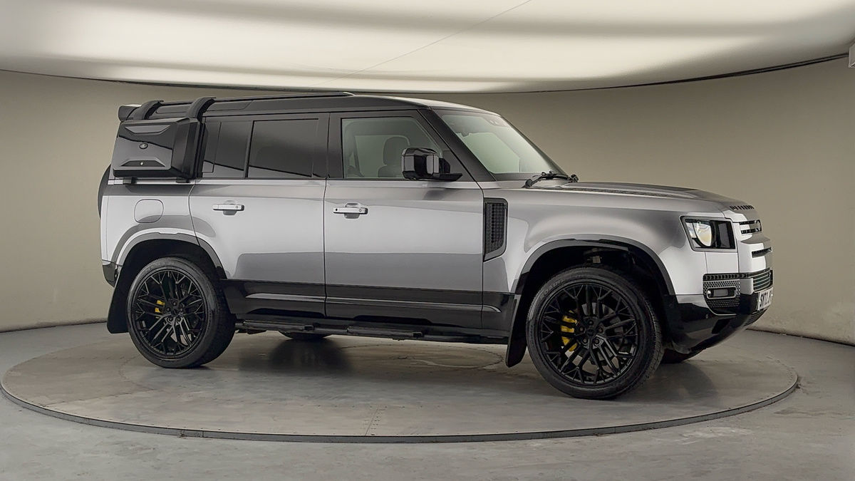 More views of Land Rover Defender 110