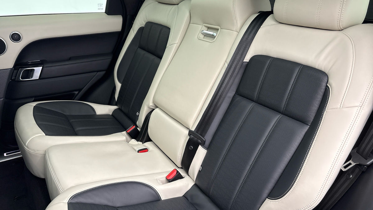 Land Rover Range Rover Sport Image 8