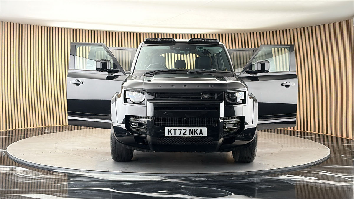 More views of Land Rover Defender 110