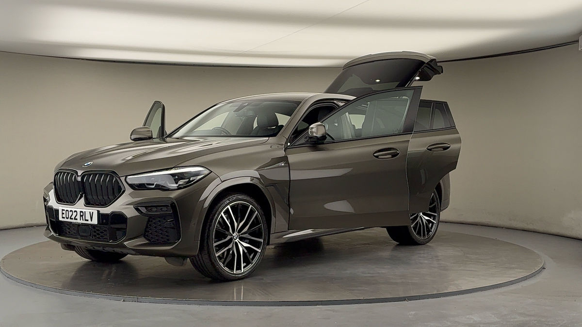 More views of BMW X6