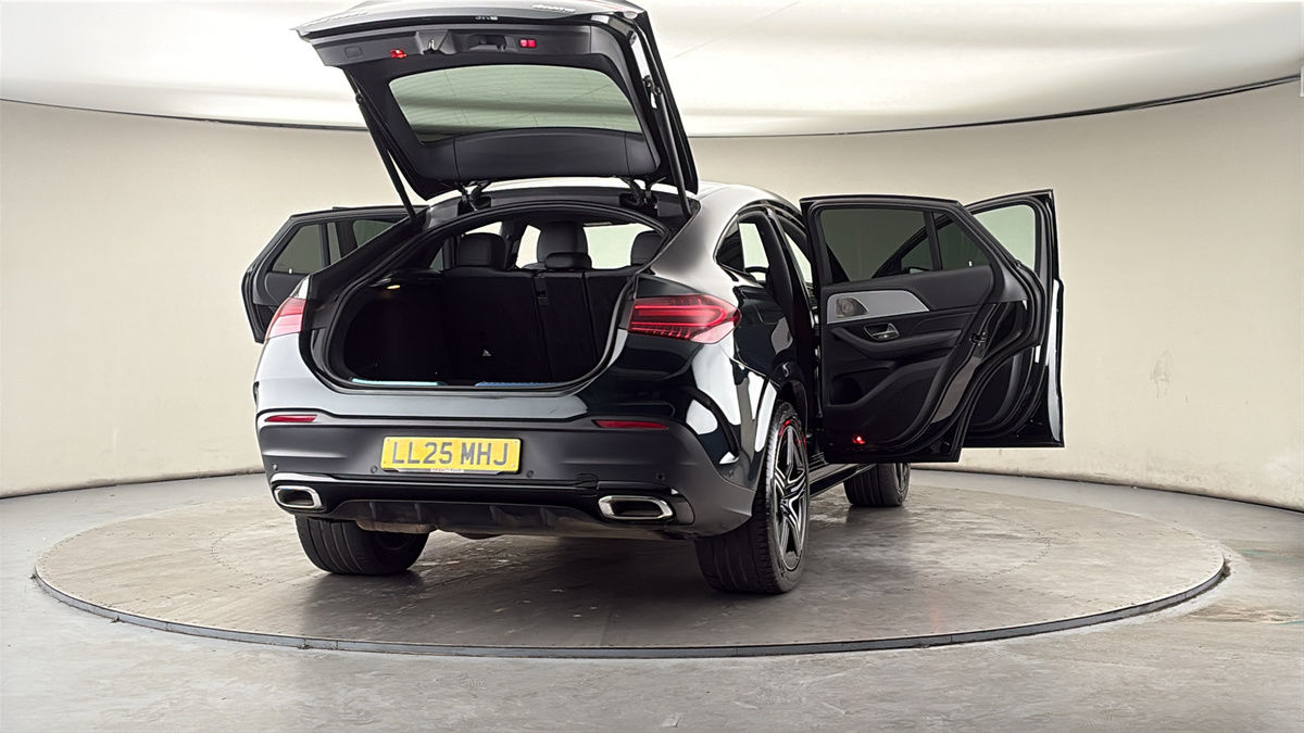 More views of Mercedes-Benz GLE