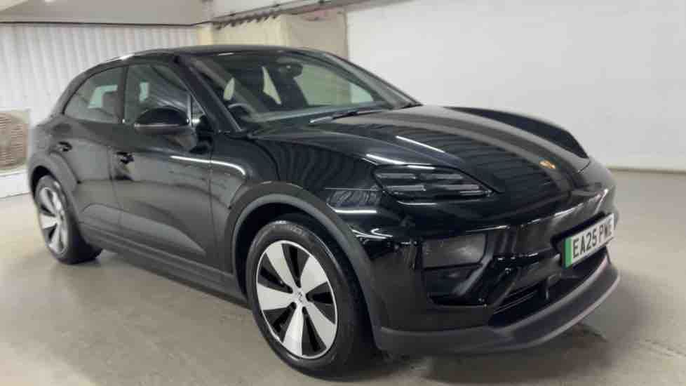 More views of Porsche Macan