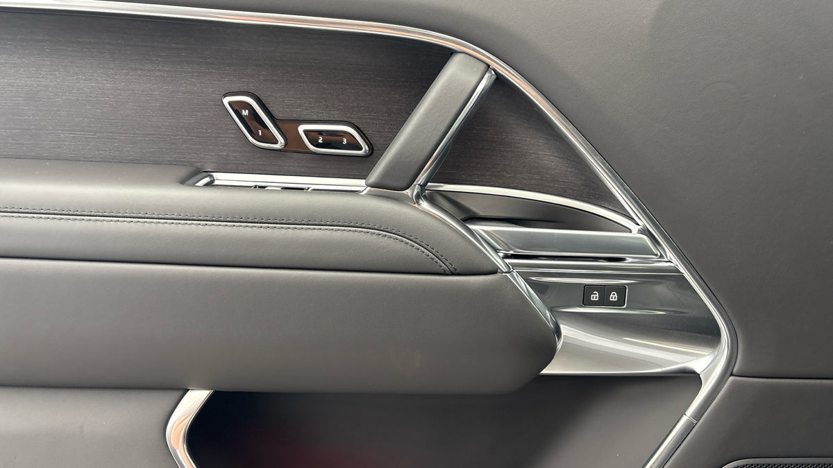 Land Rover Range Rover Image 19