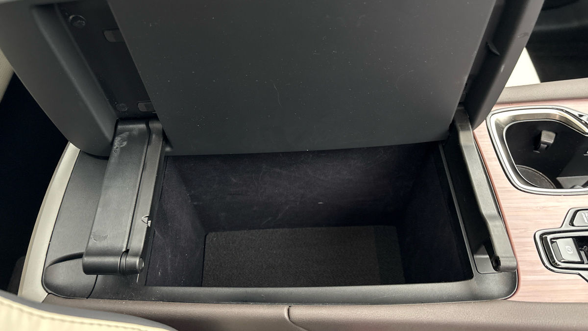 Lexus RX Image 39