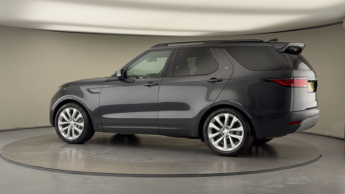 More views of Land Rover Discovery