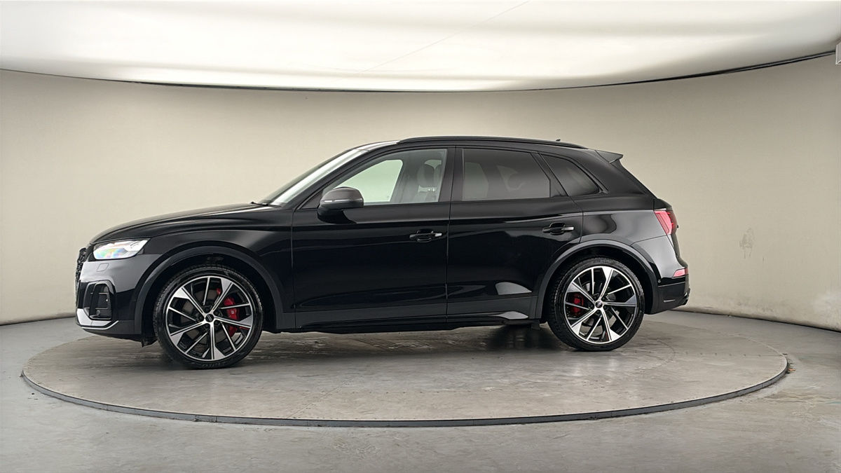 More views of Audi SQ5