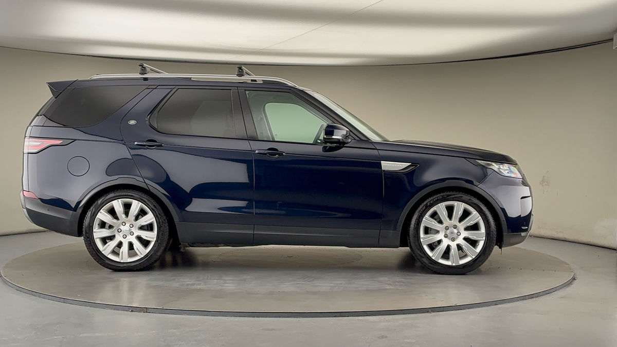 Land Rover Discovery Image 16