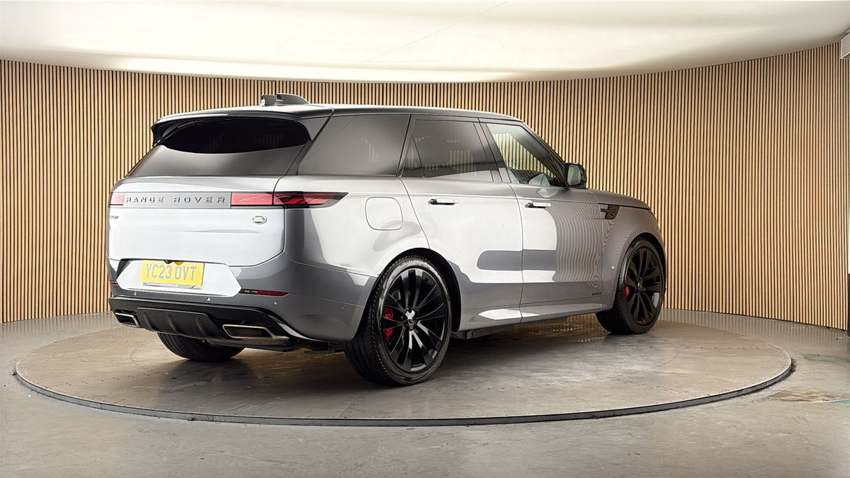 More views of Land Rover Range Rover Sport