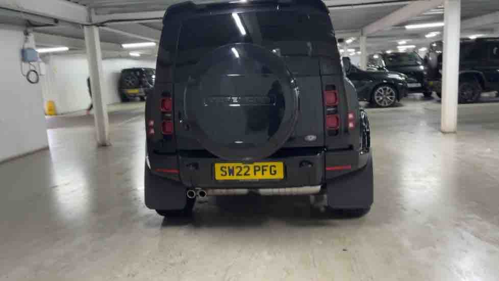 More views of Land Rover Defender 90