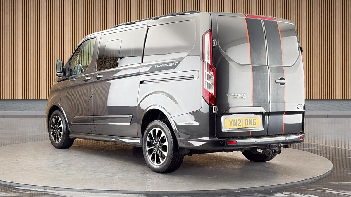 Ford Transit Custom Image 2
