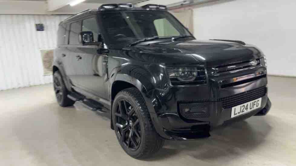 More views of Land Rover Defender 110