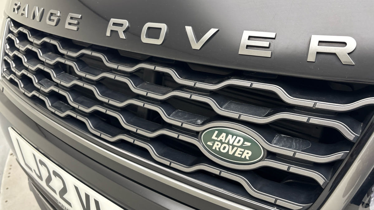 Land Rover Range Rover Sport Image 24