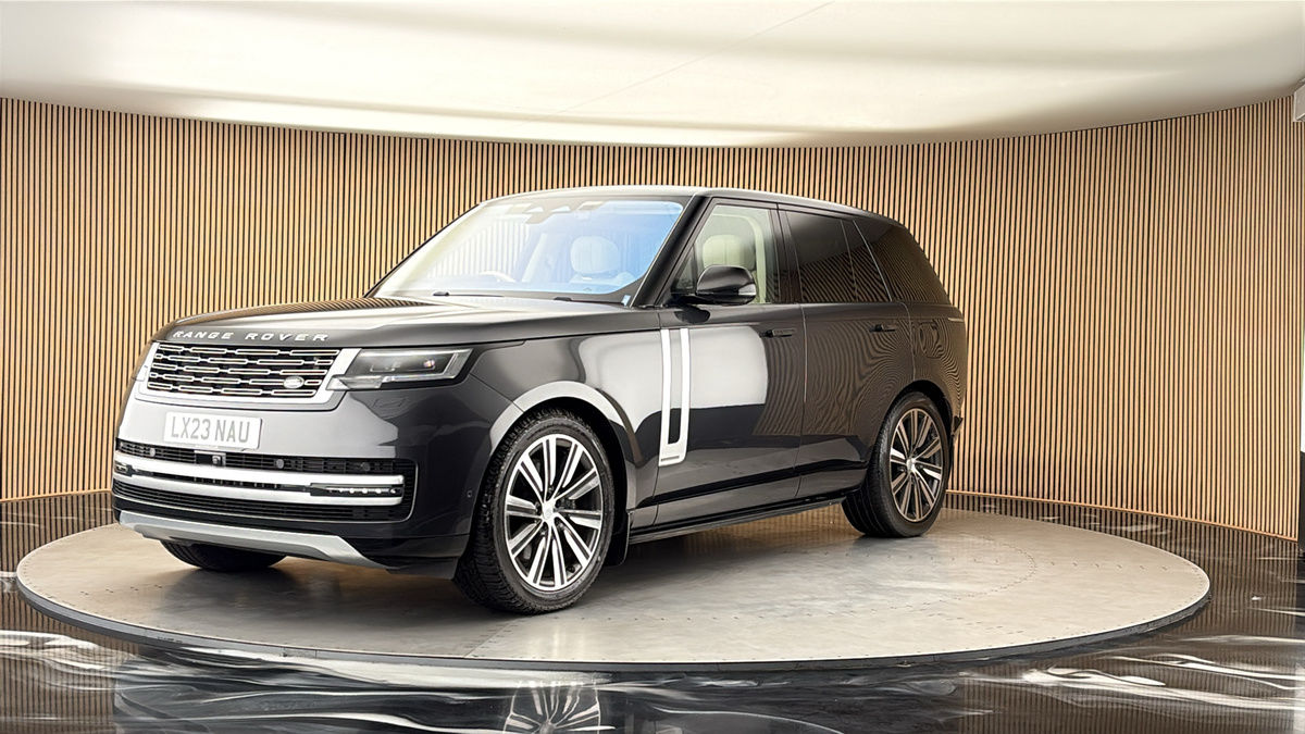 More views of Land Rover Range Rover
