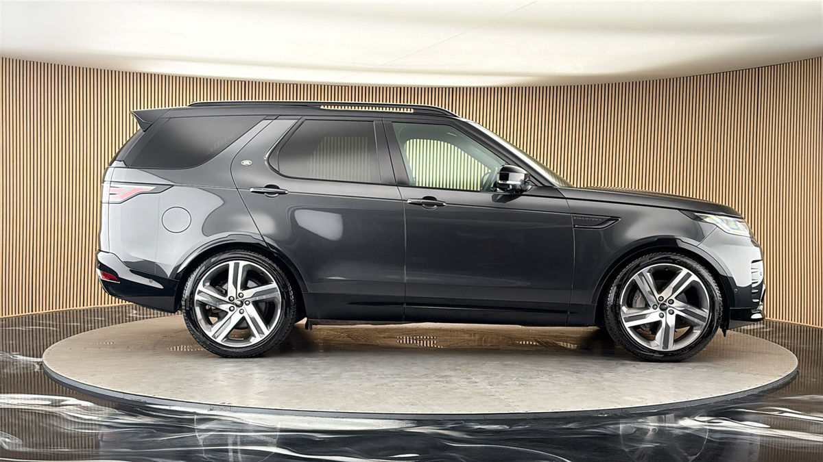 Land Rover Discovery Image 16