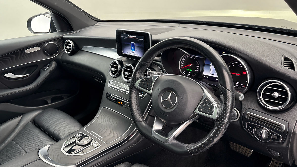 Mercedes-Benz GLC Image 18