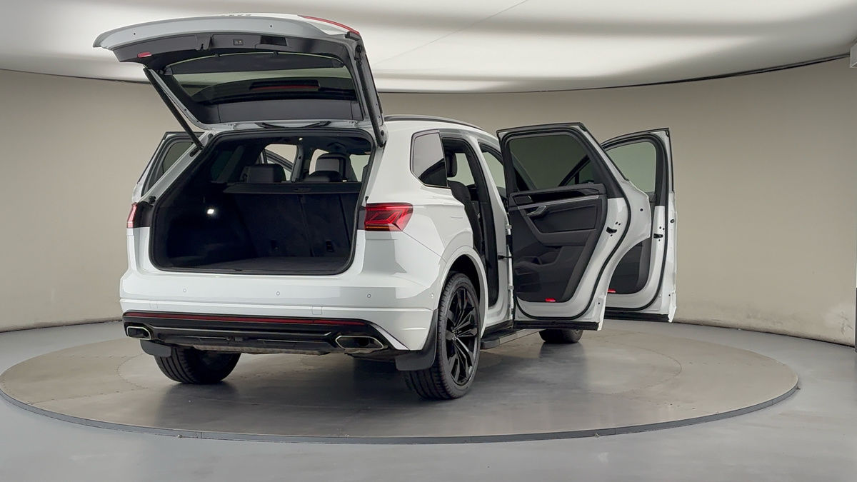 More views of Volkswagen Touareg