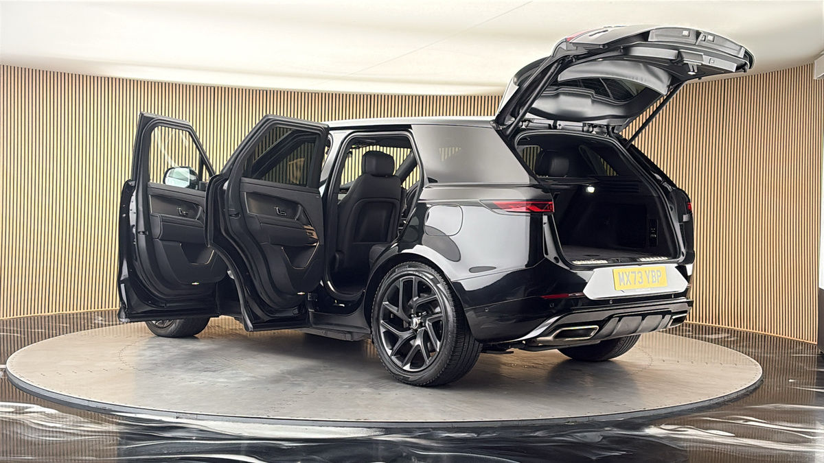 More views of Land Rover Range Rover Sport