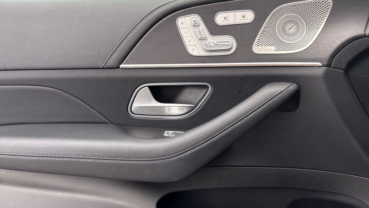 Mercedes-Benz GLE Image 19