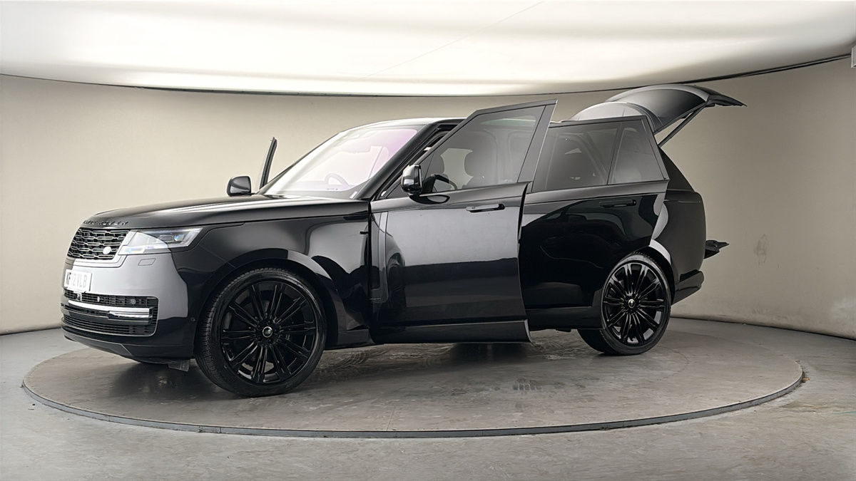 More views of Land Rover Range Rover