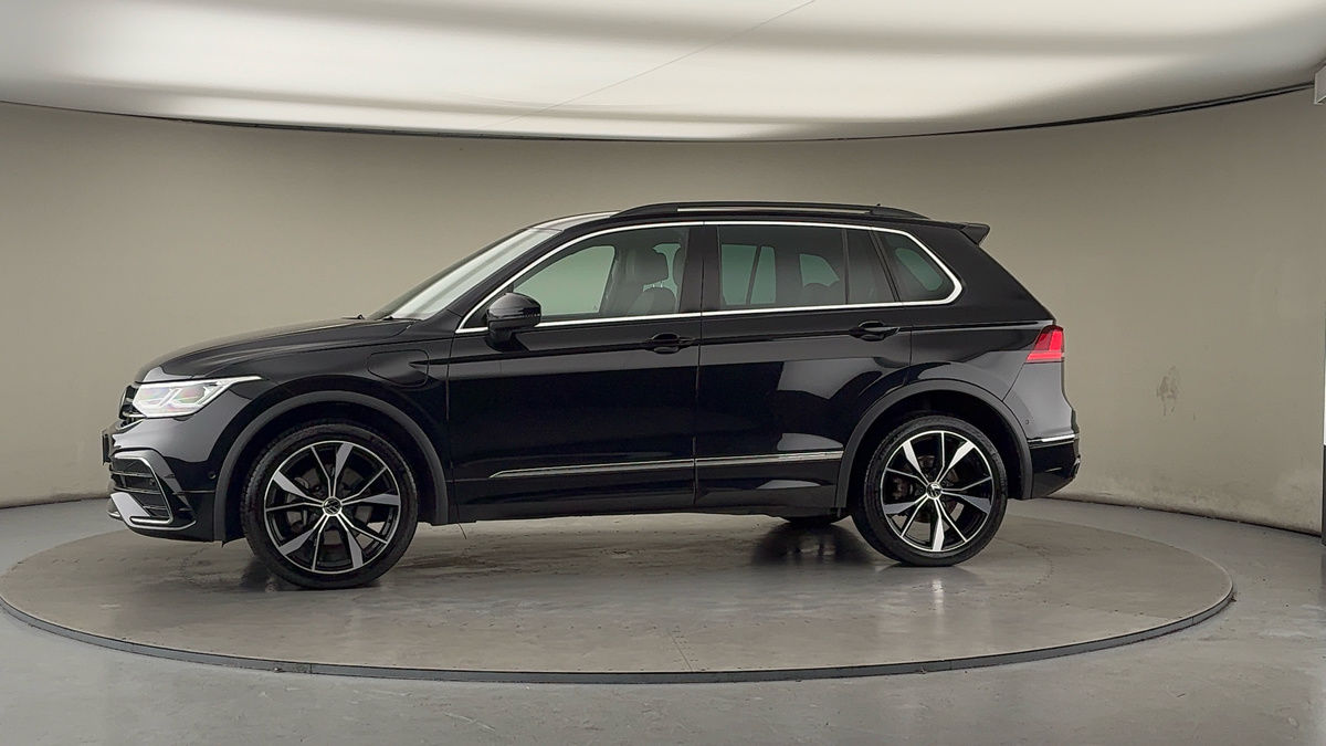 More views of Volkswagen Tiguan