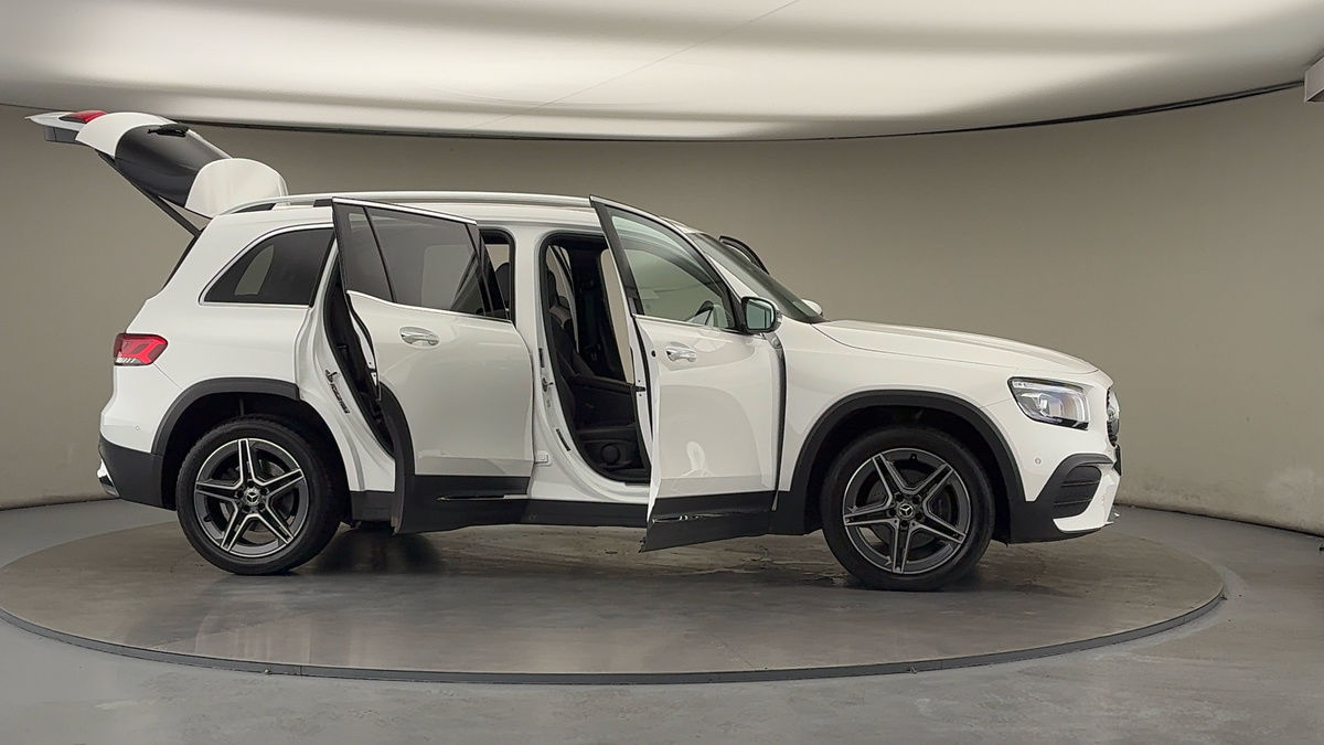 More views of Mercedes-Benz GLB