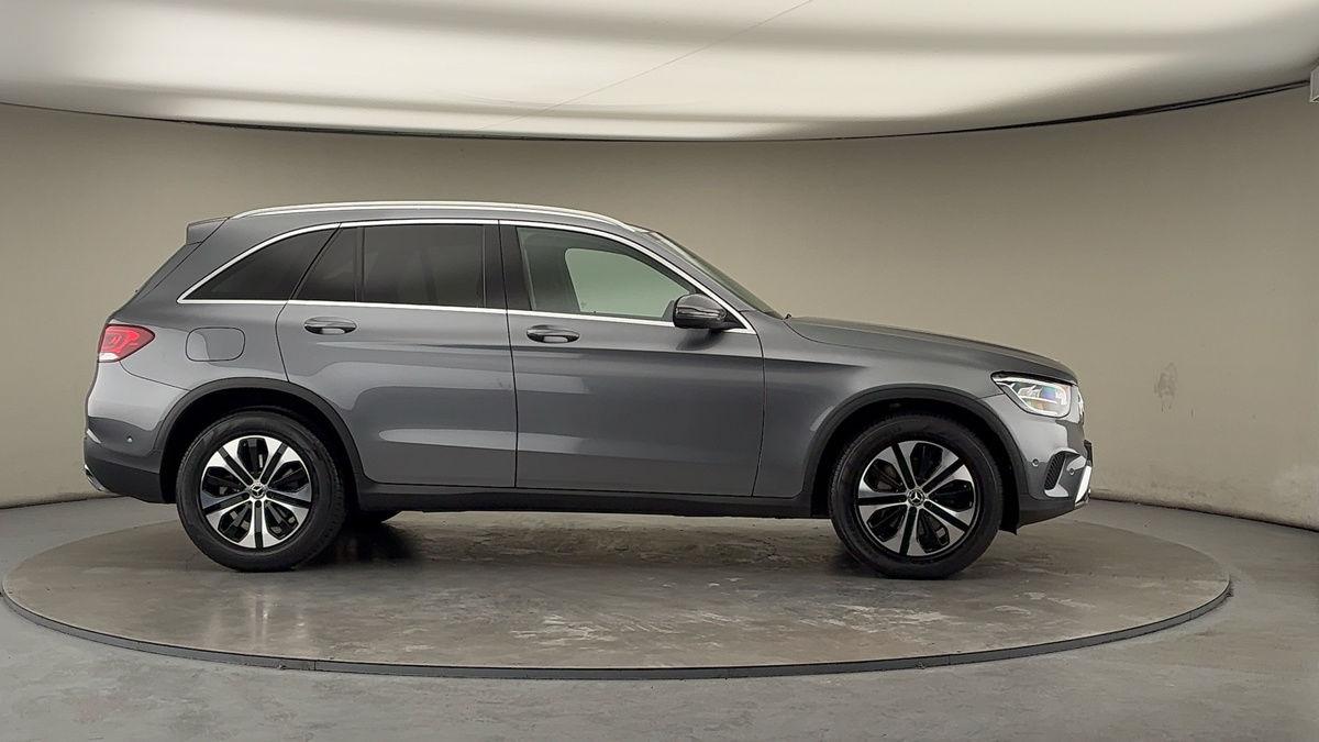 More views of Mercedes-Benz GLC