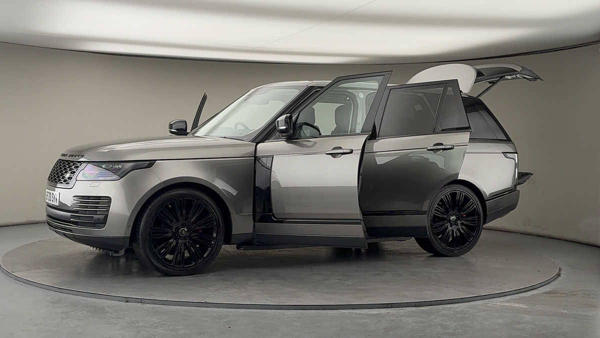 More views of Land Rover Range Rover