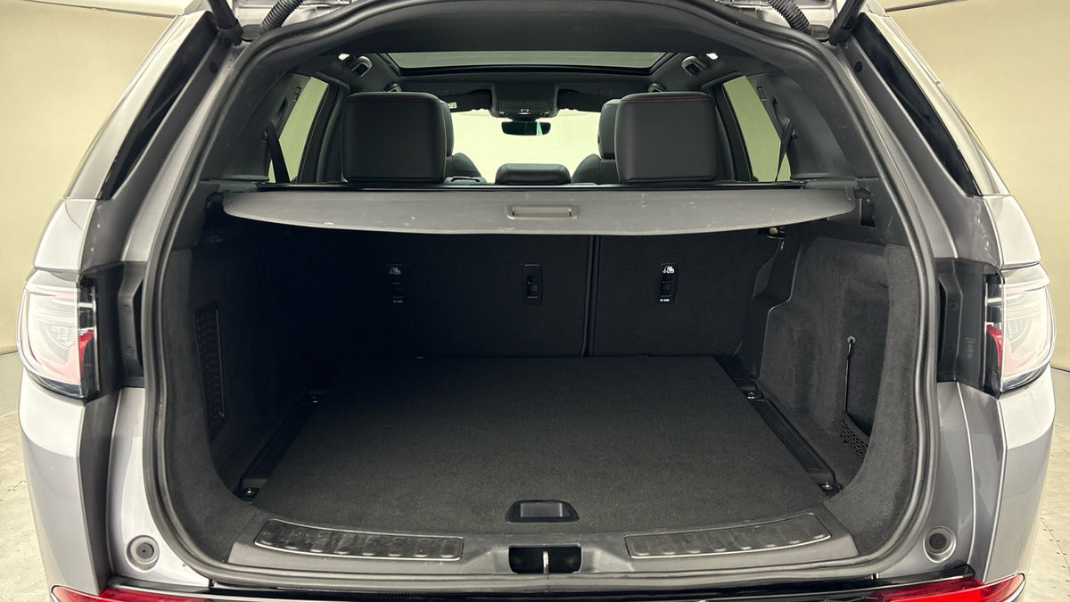 Land Rover Discovery Sport Image 11
