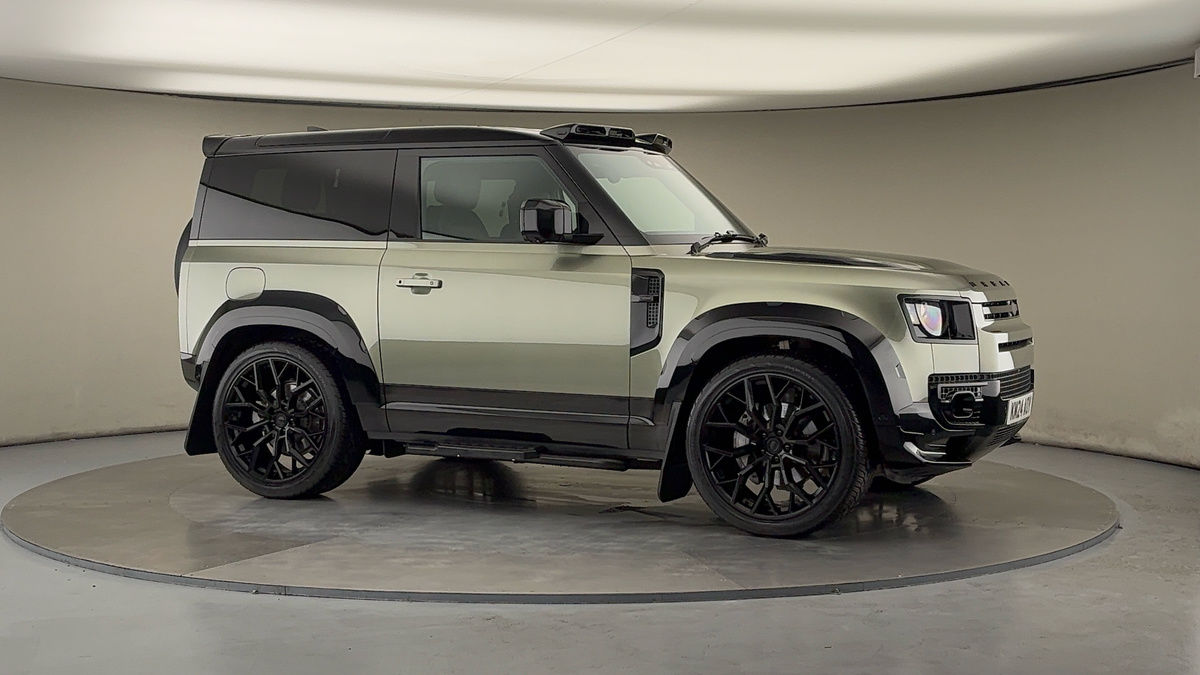 More views of Land Rover Defender 90