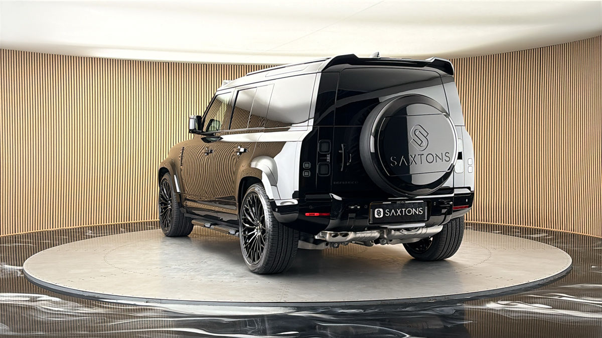 More views of Land Rover Defender 110