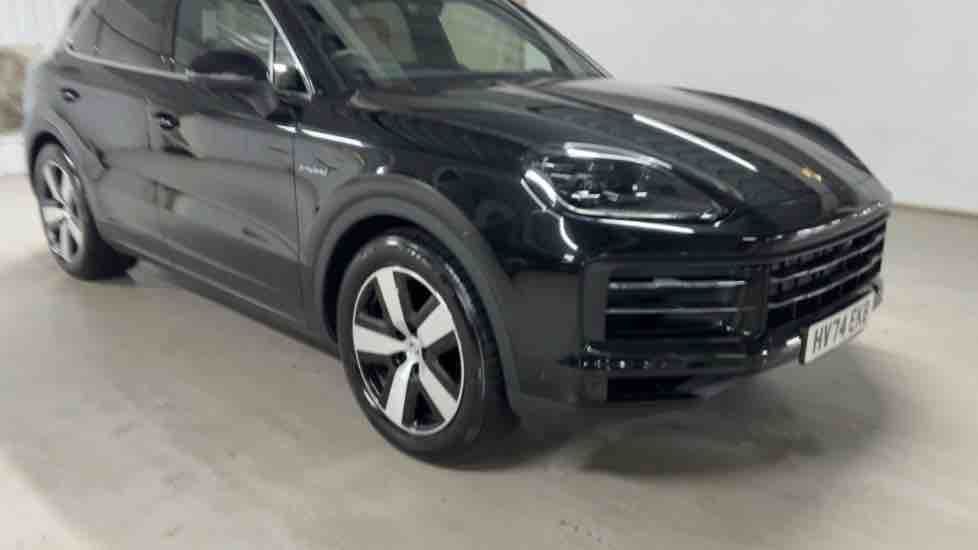 More views of Porsche Cayenne