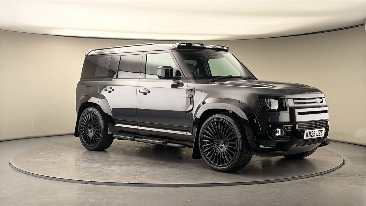 More views of Land Rover Defender 110