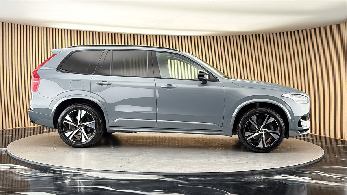 More views of Volvo XC90